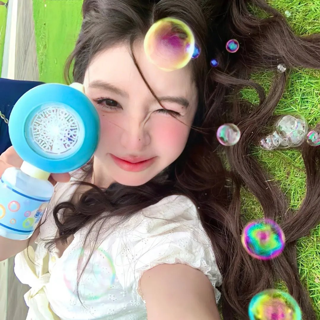 失踪少女名单海报